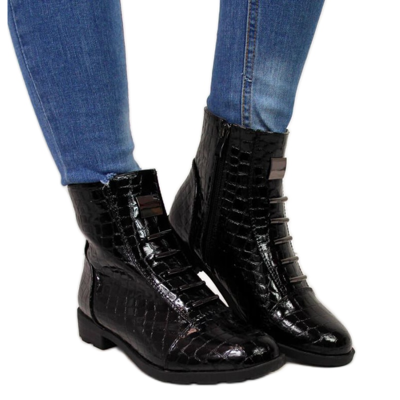 Boots with a snakeskin decoration Filippo W PAW288A black white