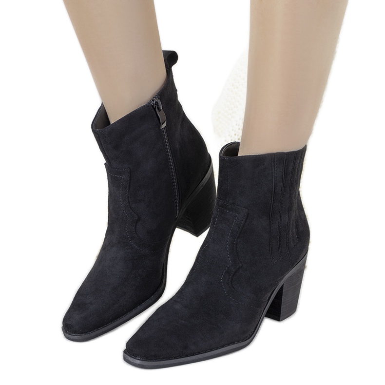 Black cowboy boots with Babette snake skin inserts