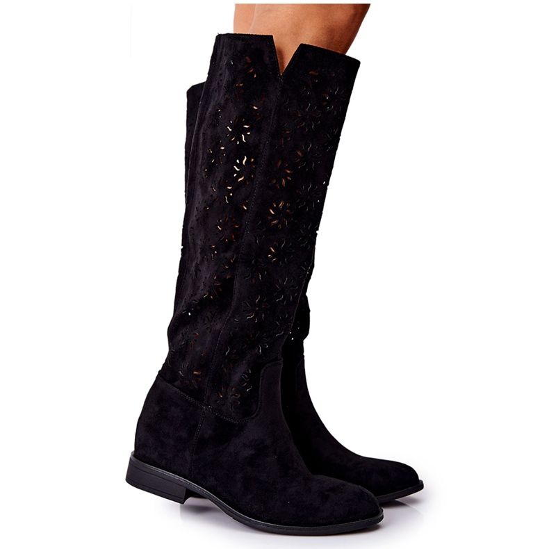 PG1 Openwork boots on a hidden black wedge Lara