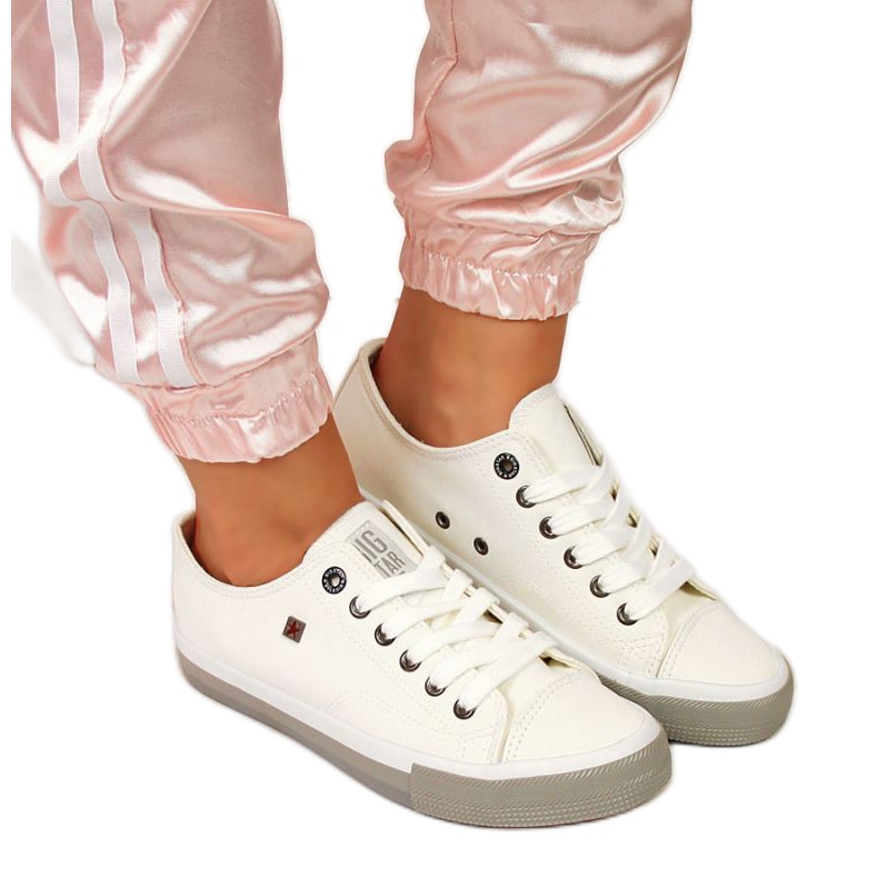 Low-top sneakers with eco leather Big Star W II274230 white Low-top sneakers with eco leather Big Star W II274230 white