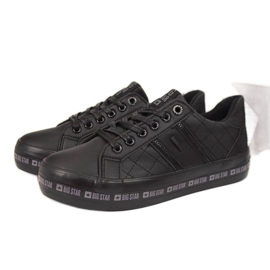 Black low-top sneakers on the Big Star W II274070 platform
