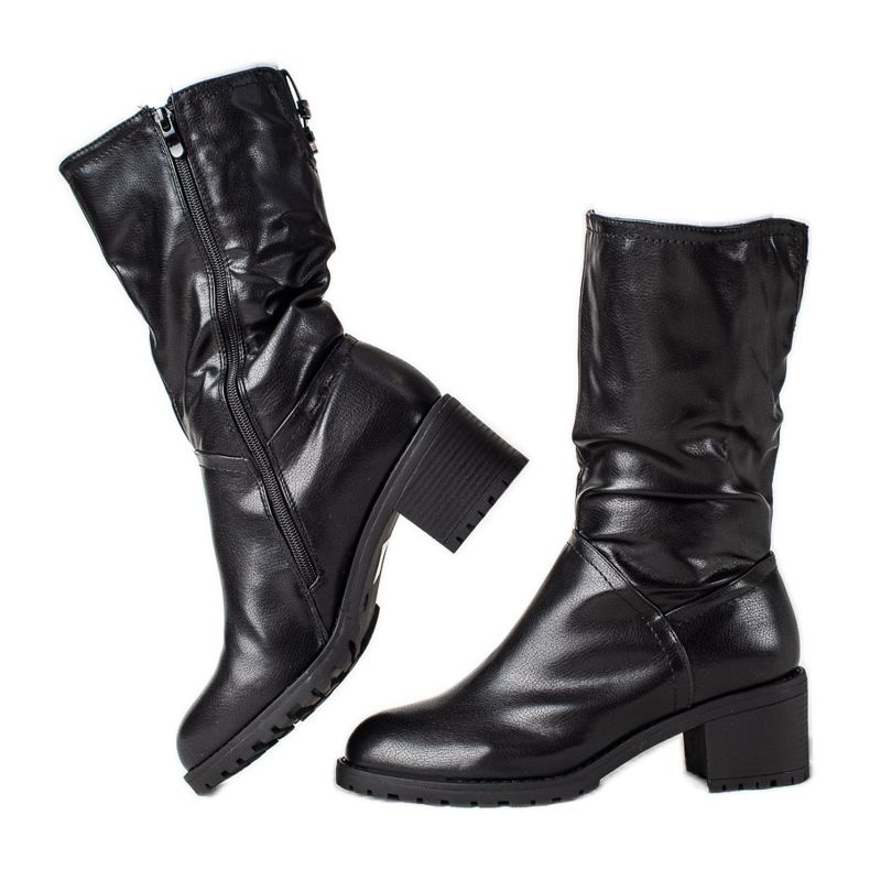TRENDI Comfortable boots with eco leather black