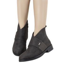 Gray boots with flat heels from Grail grey Gray boots with flat heels from Grail grey