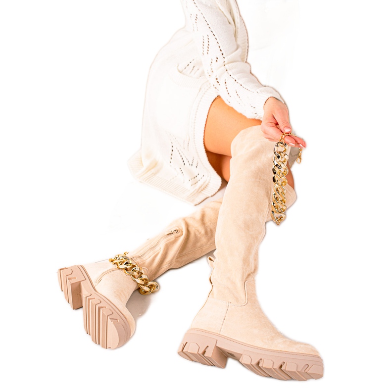 Diamantique Suede Boots With A Gold Chain black