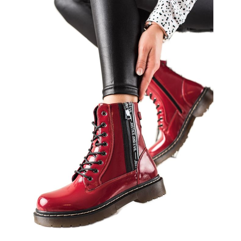 W. Potocki Red Lacquered Trappers Potocki