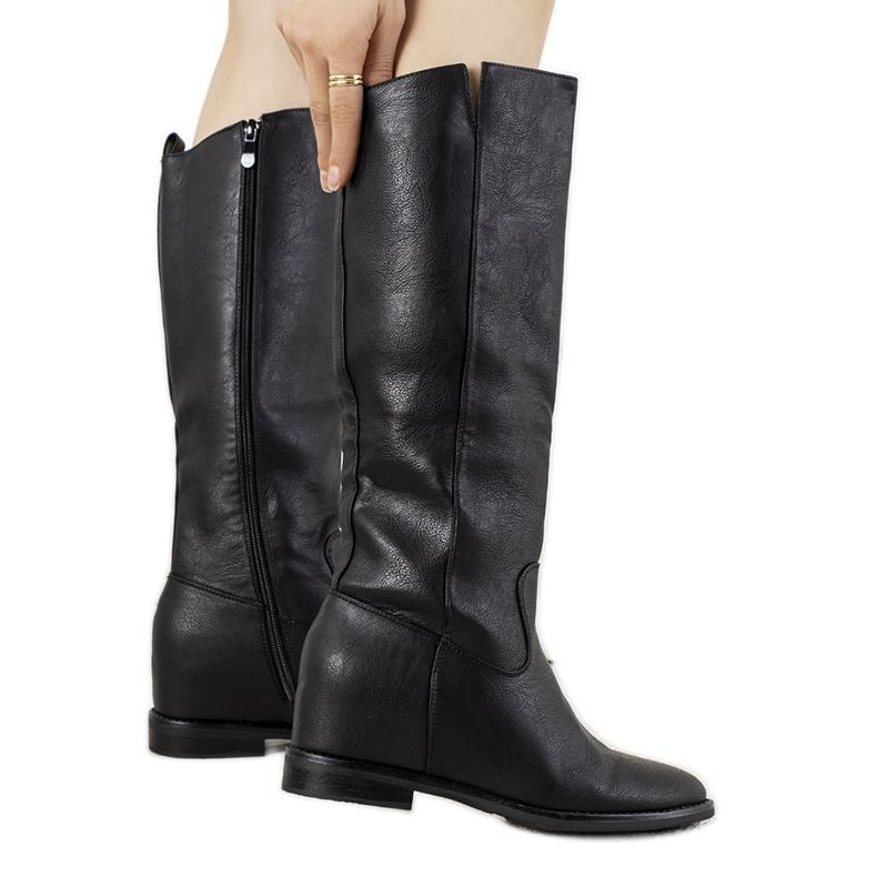 Black boots on the Rosamonde wedge