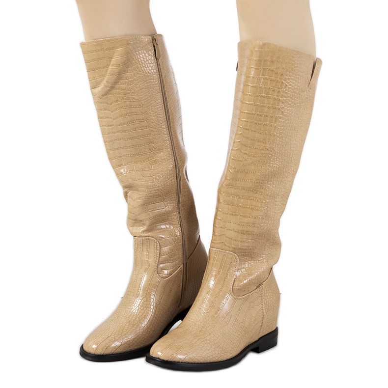 Beige boots in Daoust crocodile skin
