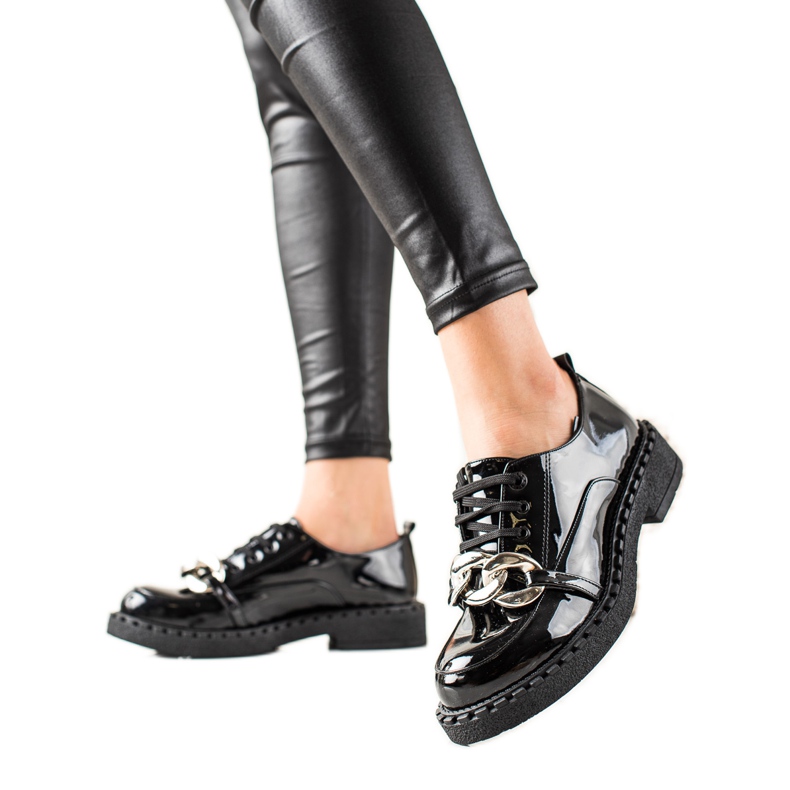 TRENDI Fashionable black shoes TRENDI Fashionable black shoes