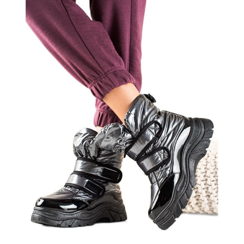 TRENDI Shiny Snow Boots With Velcro black silver
