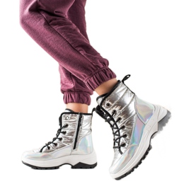 TRENDI Snow boots with holo effect silver