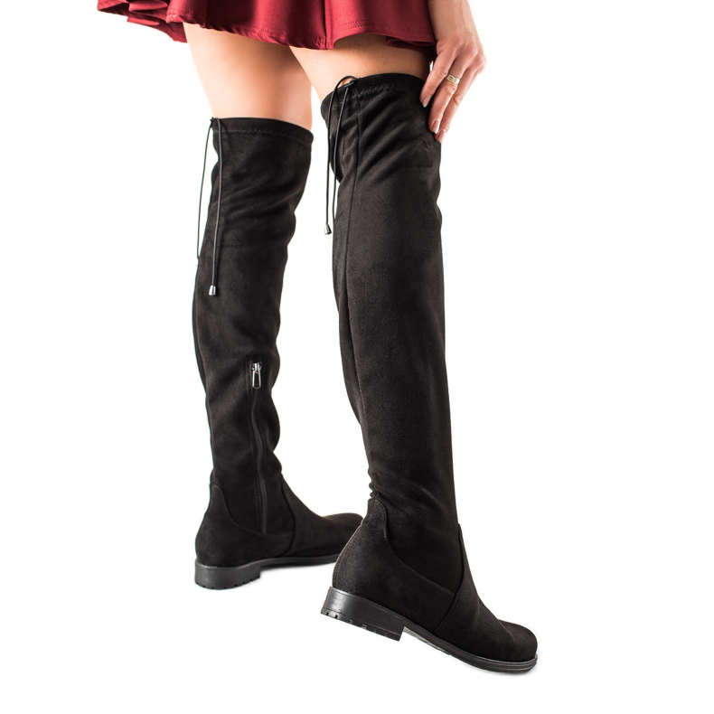 TRENDI Black Musketeers