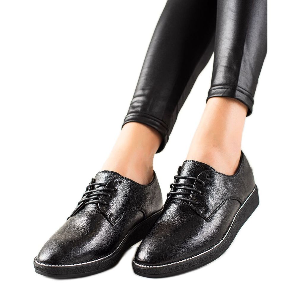 Classic Shiny Blackleather Lace up shoes