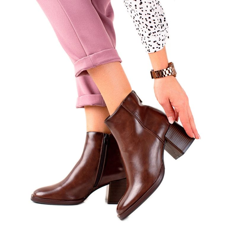 Classic Sergio Leone boots brown