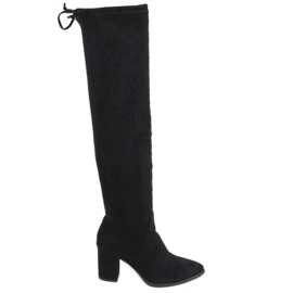 High-heeled boots from Peti Black