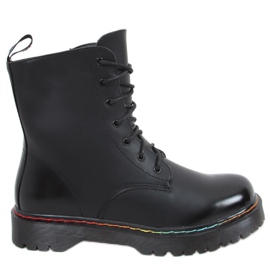 Martensiaki with the colored Ohio Black thread Martensiaki with the colored Ohio Black thread