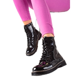 Small Swan Classic lacquered hiking boots black Small Swan Classic lacquered hiking boots black