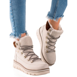 Goodin Comfortable Casual Trappers beige