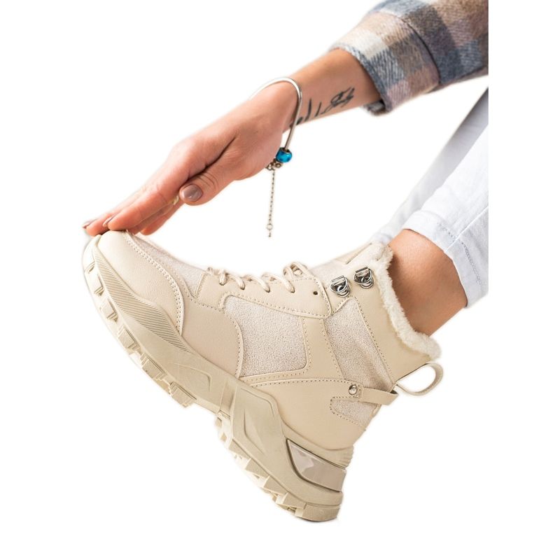 TRENDI Warm lace-up boots beige