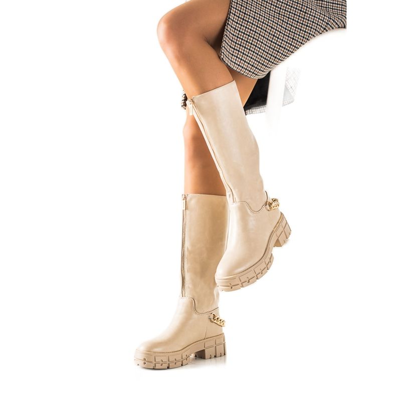 TRENDI Boots On The Platform With A Zipper beige