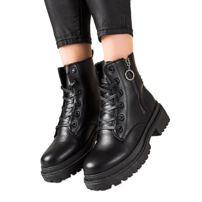 TRENDI Black Trappers With Zipper