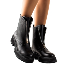 Seastar Fashionable black boots with a zipper