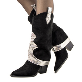Black cowboy boots from Luciana