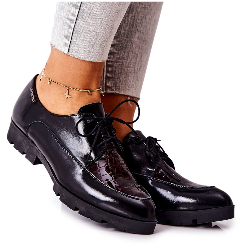 Leather shoes Monnari M73 / 1 Black multicolored