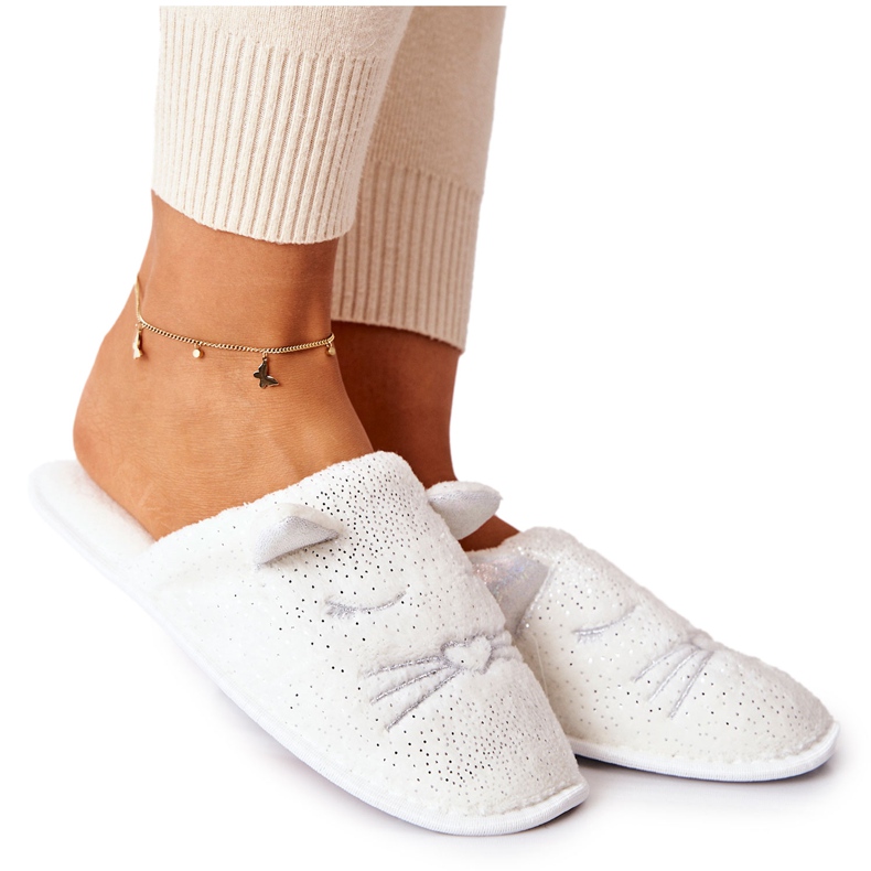 Shiny Kitten Slippers With White Kaisy Ears