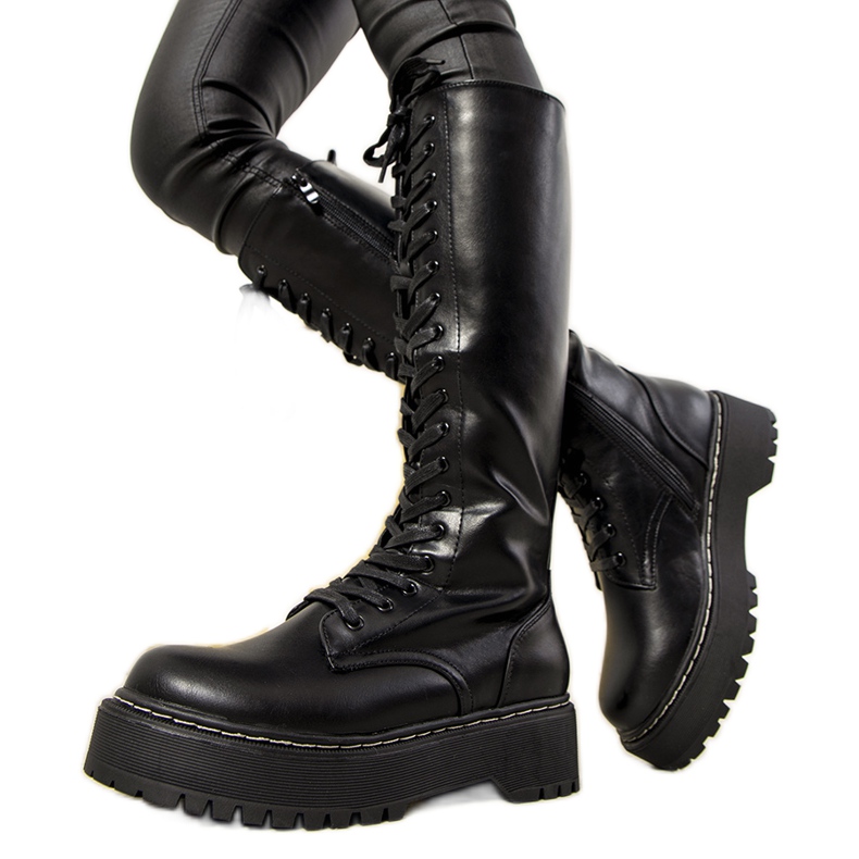 Black insulated women's boots from Patino