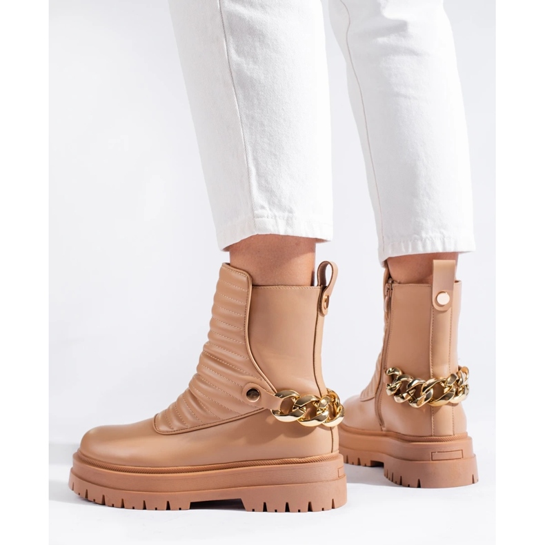 Stylish chain bags beige