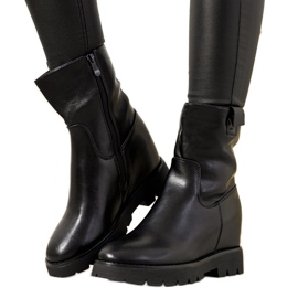 Black women's boots on the New Goldies wedge heel