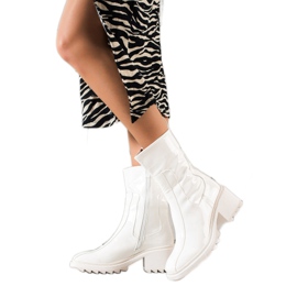 Bella Paris White lacquered boots Bella Paris White lacquered boots