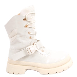 Military varnished Jens Beige boots