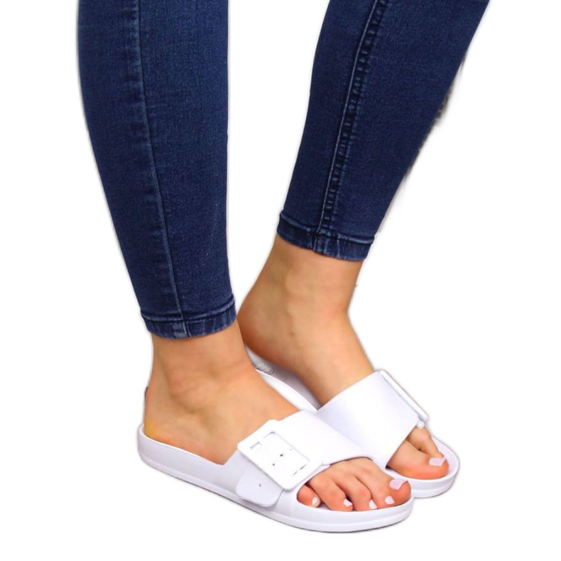 Beach slippers Big Star W FF274A391 white