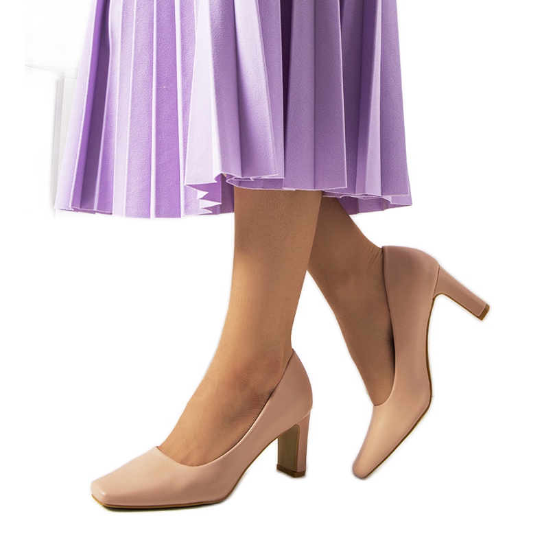 Graves women's pink pumps