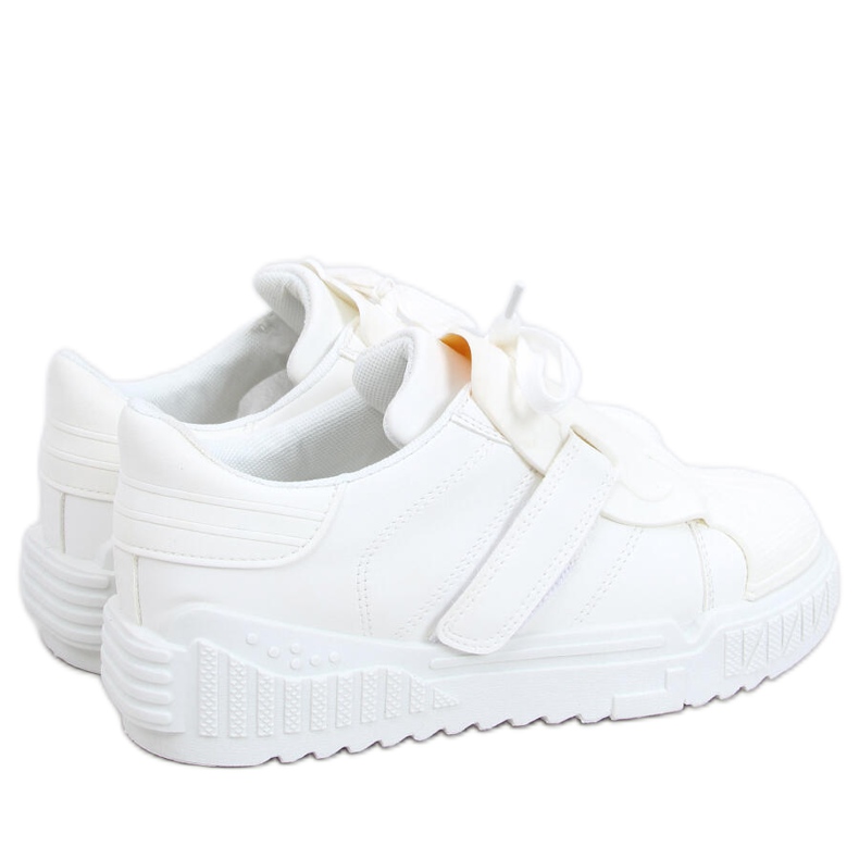 Melbo White women's sneakers