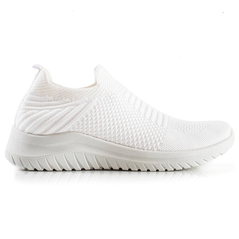 TRENDI Comfortable Slip-On Sneakers white