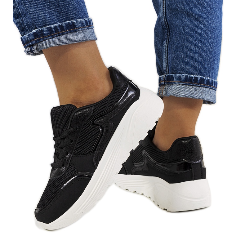 Black Basemat women's sneakers