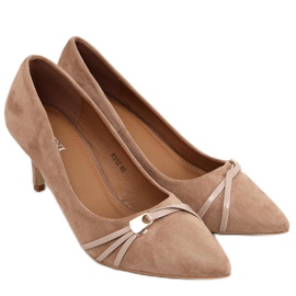 Pumps on a pin April Beige