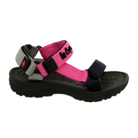 Girls' sandals with foam insert Lee Cooper LCW-22-34-0951K pink