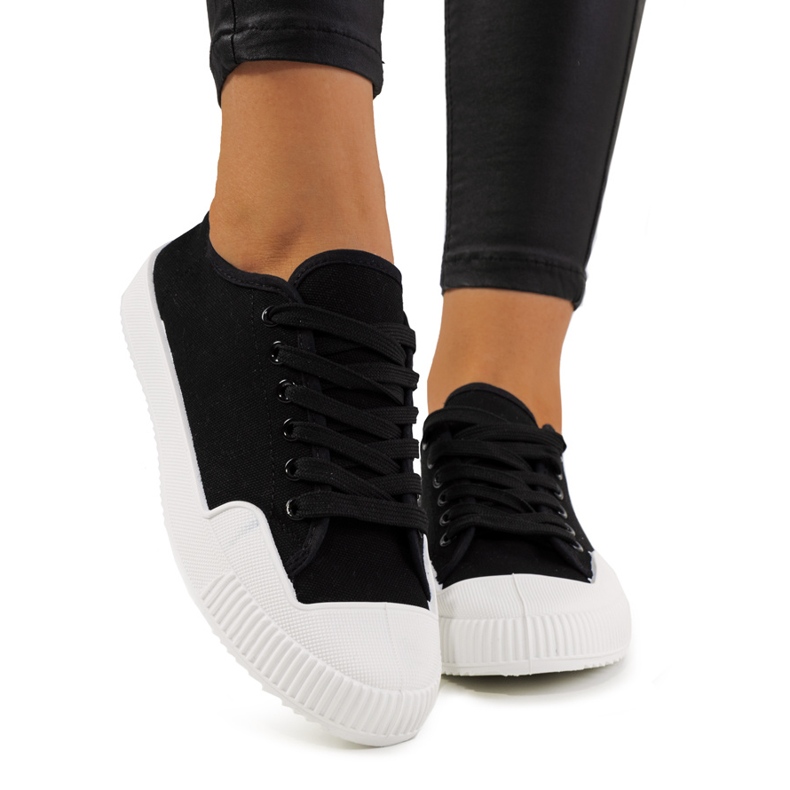 Rivas women's black sneakers