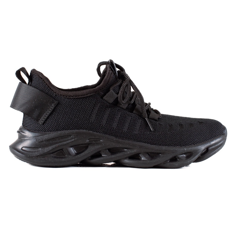 TRENDI Black Light Sneakers