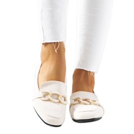 Beige moccasins with a square toe from Hattie Beige moccasins with a square toe from Hattie