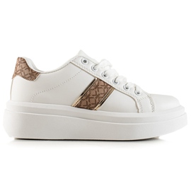 TRENDI Fashionable White Sneakers TRENDI Fashionable White Sneakers