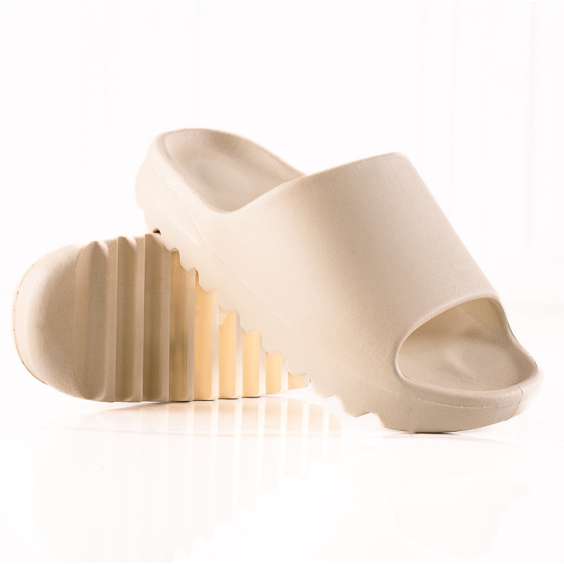 Seastar Comfortable Beige Slippers