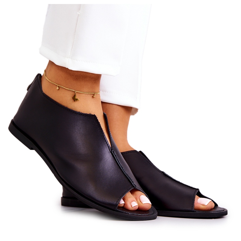 Leather shoes with a zipper Nicole 2718/001 Black