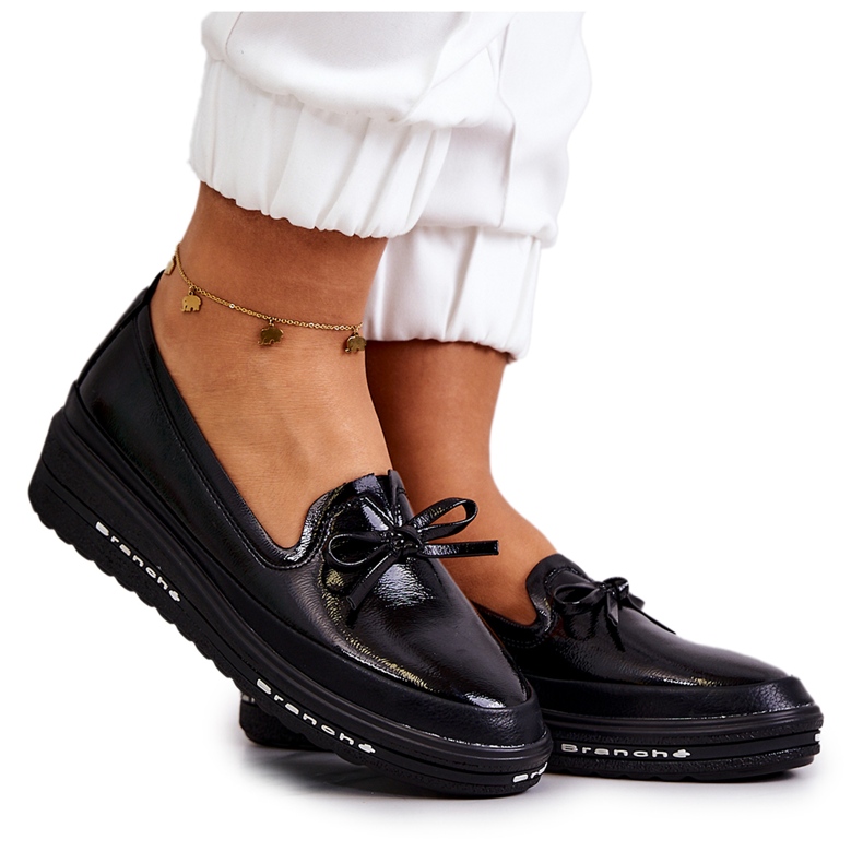 Vinceza Women's Lacquered Loafers On Wedge Black Frilly