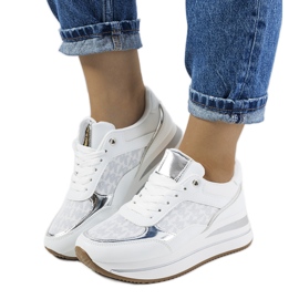 White sneakers from Farnese silver