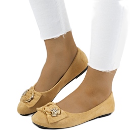 Beige ballerinas with a Ribero buckle