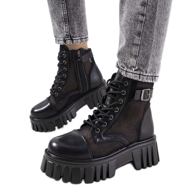 Black boots with an openwork Potts upper